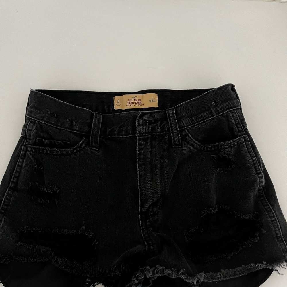 Hollister short short high rise 24
